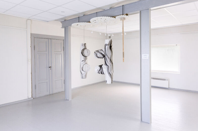 Through the Lantern gate - a Sculpture & Installation by veronica cheann