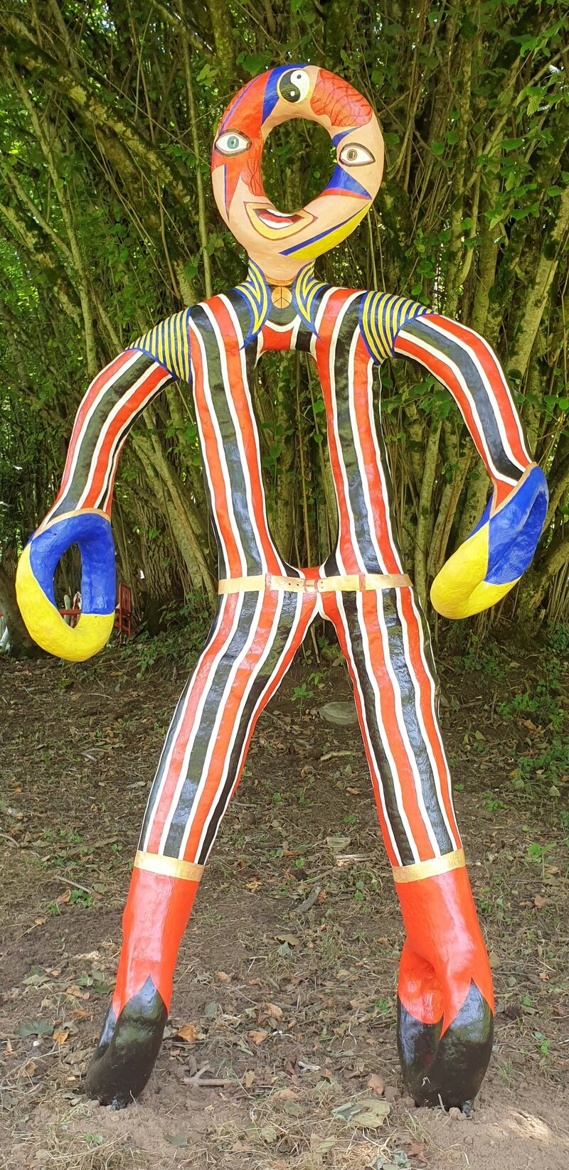 Mutante Bowie - a Sculpture & Installation by Wesch