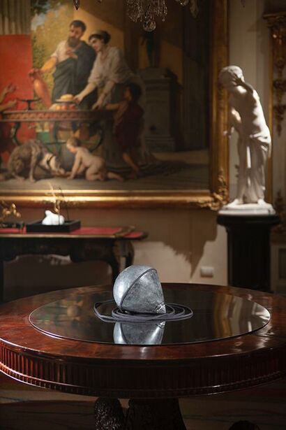 come una trottola - a Sculpture & Installation Artowrk by Marika Ricchi