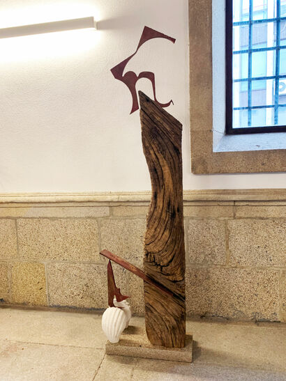 Pescador de pérolas - A Sculpture & Installation Artwork by Manuel Coelho  Pinto 
