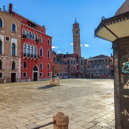 Venezia v u o t a - a Photographic Art Artowrk by Lica Cecato