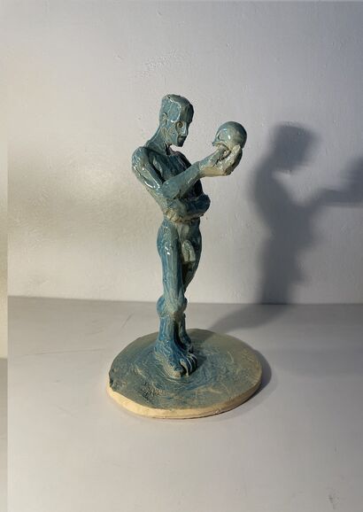 Hamlet - a Sculpture & Installation Artowrk by Václav  Spanos
