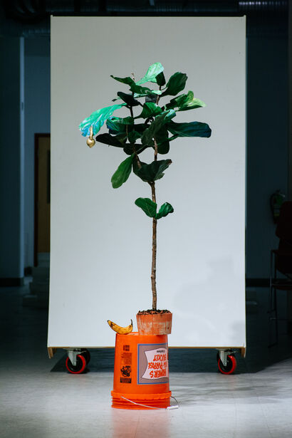 Figgot Tree! - A Sculpture & Installation Artwork by Brian Smith