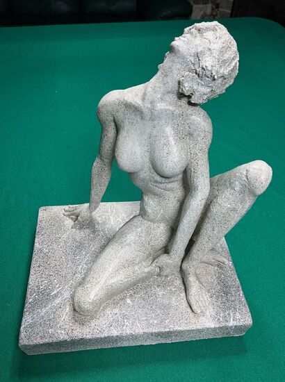 Modella - a Sculpture & Installation Artowrk by Drmaster 