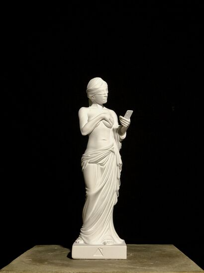 Venere - a Sculpture & Installation Artowrk by Alessio Pistilli