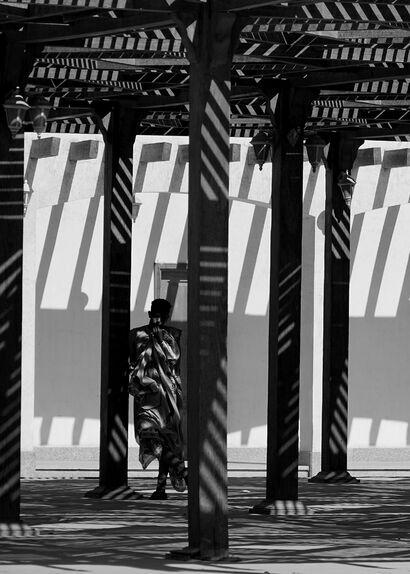5. Licht und Schatten I, Ein Moment der Besinnung, Ägypten - a Photographic Art Artowrk by Angelika Schilling