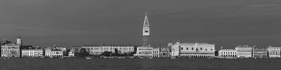 venice in the sunshine - a Photographic Art Artowrk by ERICH HAGELKRUYS