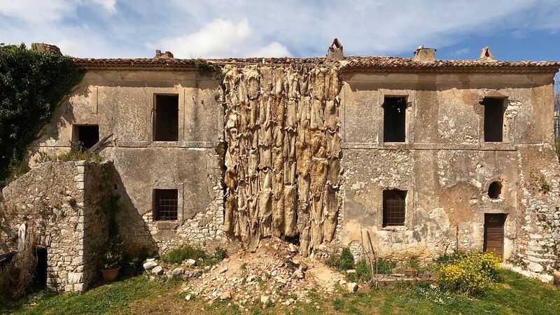 Warmth - a Sculpture & Installation by Benjamin Kamps