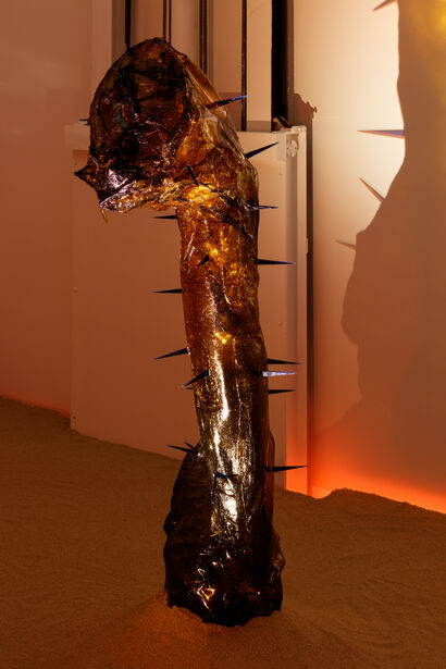 Night talk - A Sculpture & Installation Artwork by Nádia Duvall