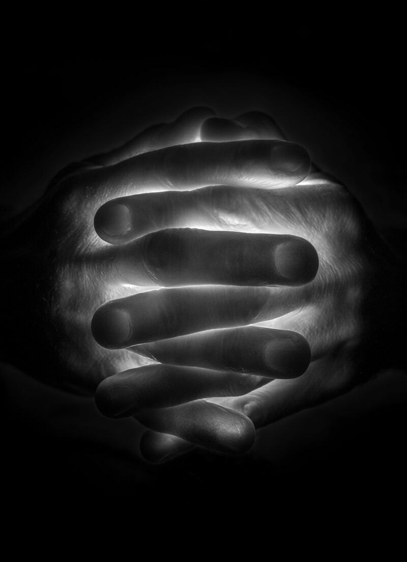 Hands - a Photographic Art by Giorgio Toniolo