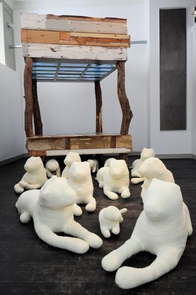 Splinter - A Sculpture & Installation Artwork by Ciska de Hartogh