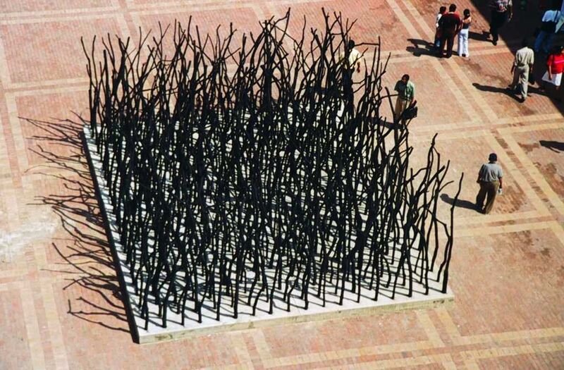 MADRESELVA - a Sculpture & Installation by GUILLERMO QUINTERO ROJAS