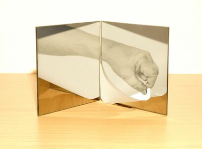 Die Berührung / The touch - a Digital Graphics and Cartoon Artowrk by Wolfram Keller