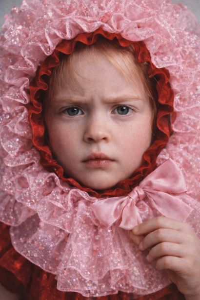 I’m Not Your Present - A Digital Art Artwork by Alexandra 0xAlexeeva