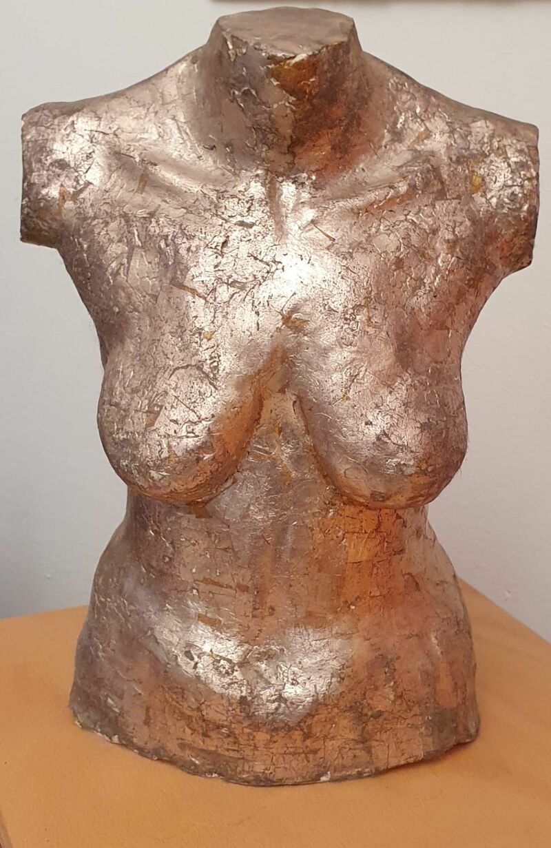 Donna - a Sculpture & Installation by Muriel Prado