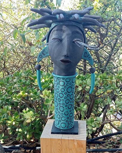 From the series: The feeling of being a woman - a Sculpture & Installation Artowrk by Anne-Barbara Lenzin