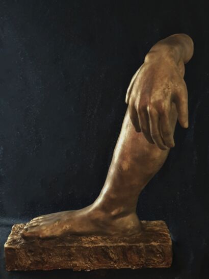 Pillar - a Sculpture & Installation Artowrk by Mahanaz  Jakoub 