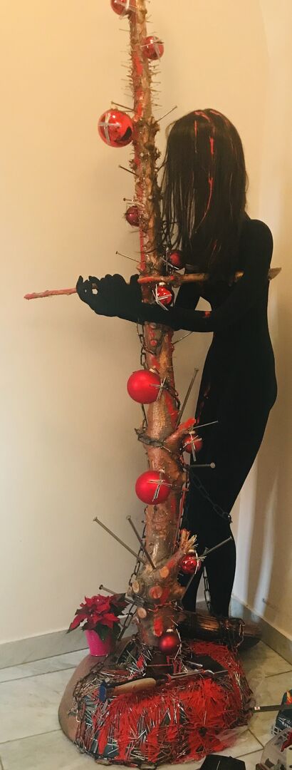 Weihnachtsbaum - a Sculpture & Installation Artowrk by Alexandra Kordas