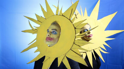 I don\'t want to be your sunshine! - a Video Art Artowrk by Anna Frijstein