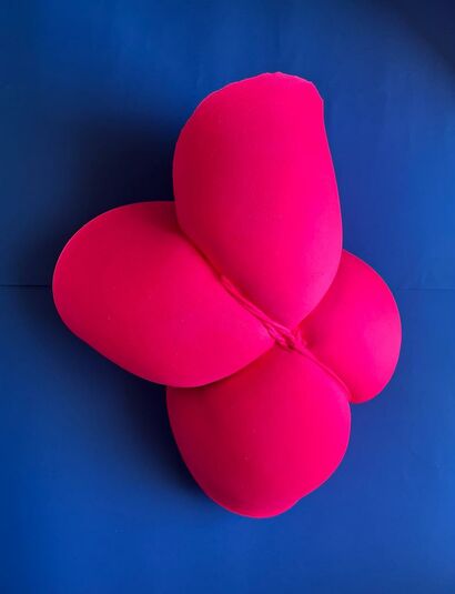 Pink Woman  - A Sculpture & Installation Artwork by Manuele Mirabella