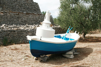 SERALUCI. La fonte luminosa nel Mediterraneo | INSTALLAZIONE - A Sculpture & Installation Artwork by Angelica Ruggiero