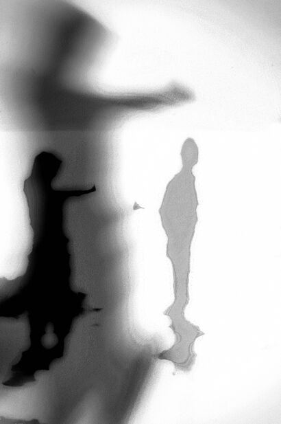 Tempo liquido, nel tunnel luminoso del coma - a Photographic Art Artowrk by InTamoArt
