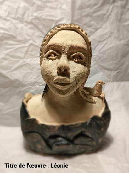 Lèonie - a Sculpture & Installation Artowrk by Finotto  Laure
