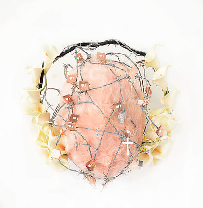 Likes Mask - a Sculpture & Installation Artowrk by Sasha Zaitseva