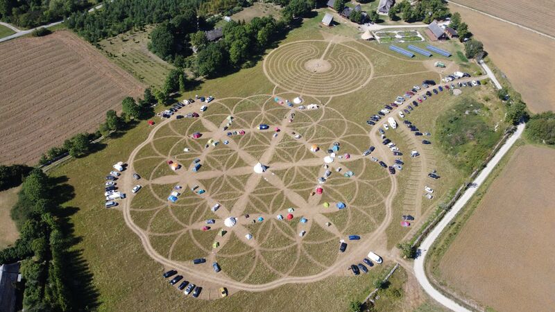 Flower of life with labyrinth as a festival area. - a Land Art by Indrek Nõgu
