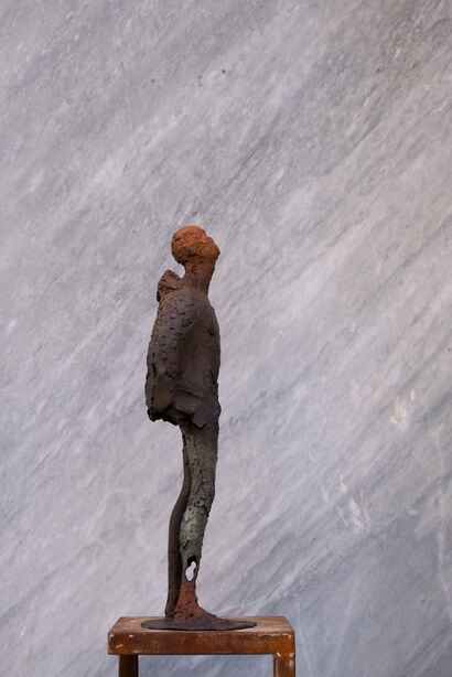 Sense of Distraught - a Sculpture & Installation Artowrk by pierre alix nicolet