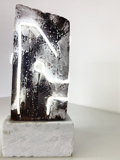 Monolith 6 - A Sculpture & Installation Artwork by Simone Guideri