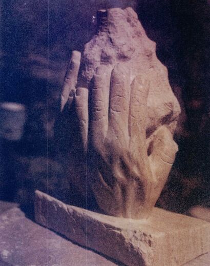 Inicio de ritual y o manos y caracol - a Sculpture & Installation Artowrk by ALFRED