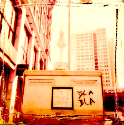 Polaroid_Strassenträume_24_Anke Schunk_2020_100cmx100cm - a Photographic Art Artowrk by Schunk