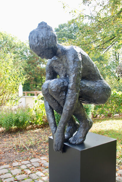 Die Springerin - A Sculpture & Installation Artwork by Dagmar Dörken Vogt