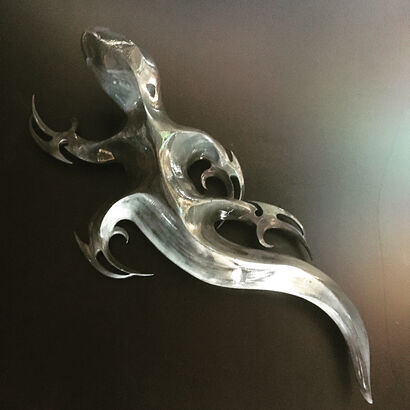 Mokomoko (Lizard) - a Sculpture & Installation Artowrk by Jamie