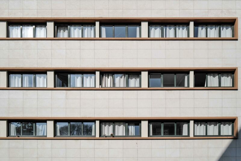 GUARDAMI Le vite degli altri - a Photographic Art by Paolo Dalla Costa