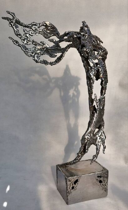 Wounds - a Sculpture & Installation Artowrk by Hoda Azhdari Farimani