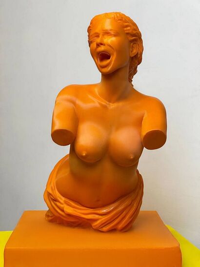 Venus in the fall #2 - a Sculpture & Installation Artowrk by Sasha Zabaluev