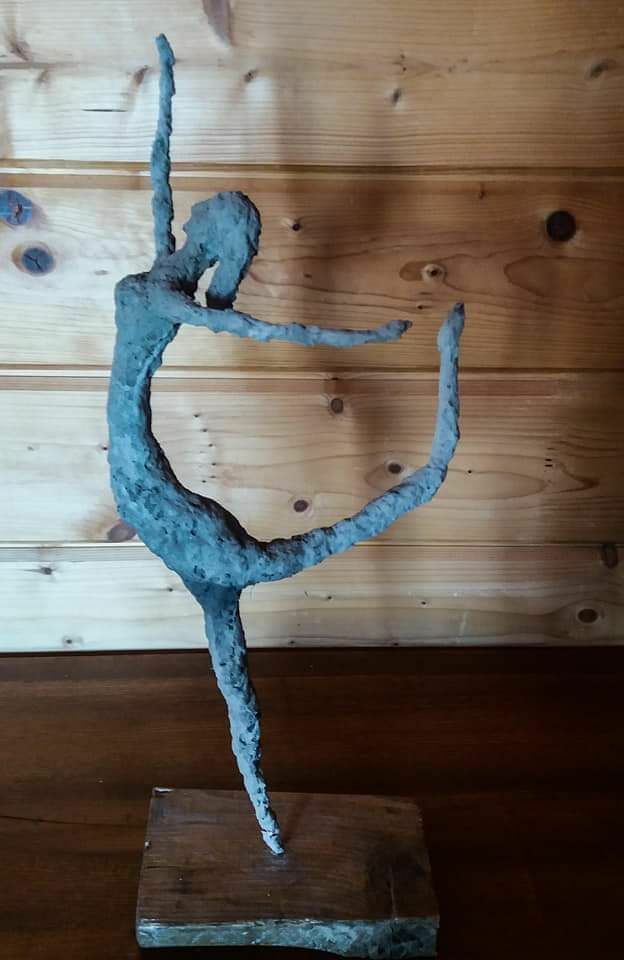 Il ballo della cenere - a Sculpture & Installation by Maria Cacciatore