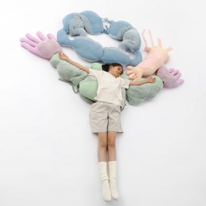 Little Giant Suit - a Sculpture & Installation Artowrk by Guaiwu Sun