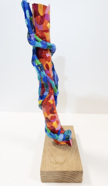 The Perfect Embrace - a Sculpture & Installation Artowrk by Béji Artmoz